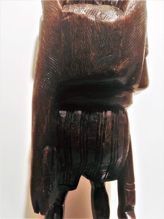 Image 1 of Grande sculpture lourde de chasseur africain