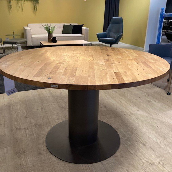 Image 1 of Tavolo da pranzo ovale Bert Plantagie - Ø130