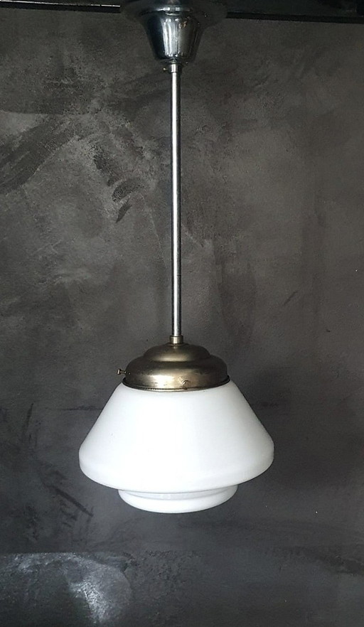Vintage Art Deco Glas konische Pendelleuchte / Cchoollamp