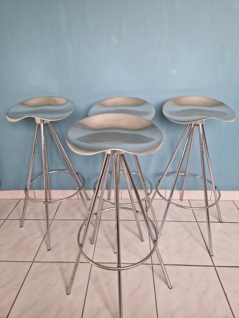 AMAT社JAMAICA STOOL