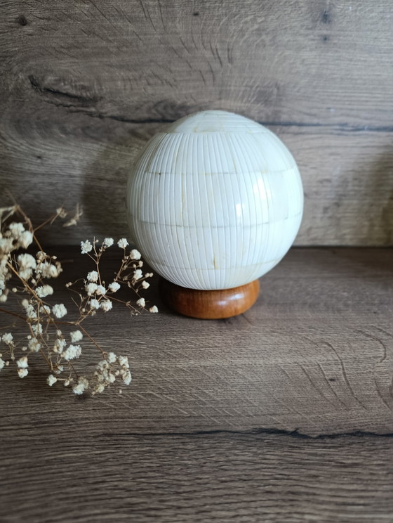 Image 1 of decoratieve bal van been, vintage