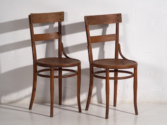 Antique set of Thonet chairs (c.1920). Set of four pieces #1 – Dining chairs (photo 40 of 40)