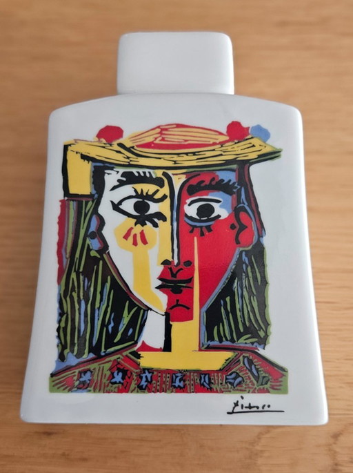 Picasso – Buste de Femme au Chapeau à Pompons – Porcelaine Tognana – decoratieve objecten