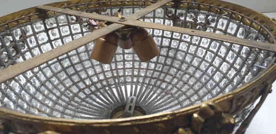 Very large (50 cm) vintage crystal ceiling light with rosettes and garlands, Brass, Transparent (photo 13 of 18)