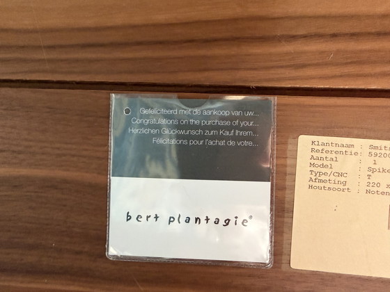 Image 1 of Wat mooi!! Bert Plantagie notenhouten eettafel