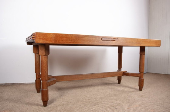 Image 1 of Très grande table de repas extensible, 320 cm, en chêne par Guillerme et Chambron pour Votre Maison 1960.