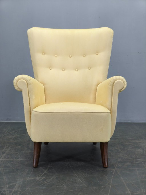 Fauteuil lounge danois à haut dossier des années 1950, récemment retapissé