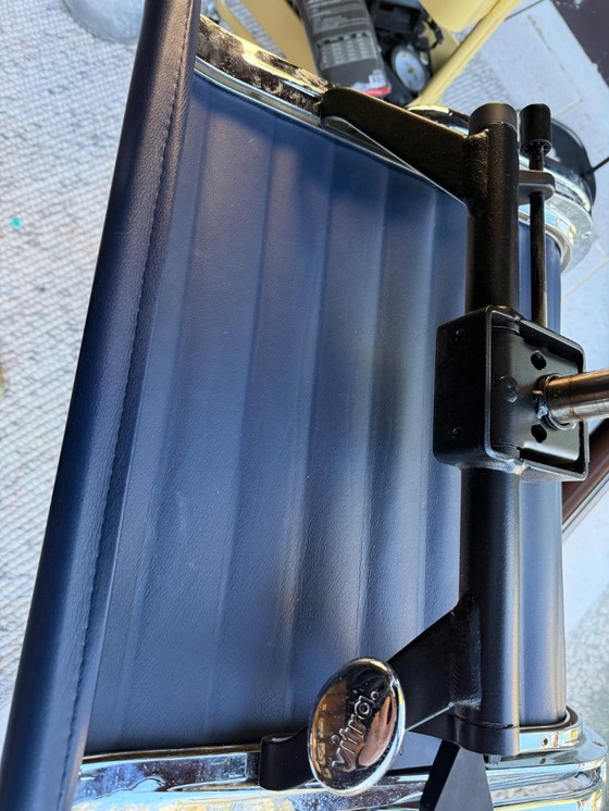 Image 1 of Vitra Eames EA119 Original Stuhl, blaues Leder