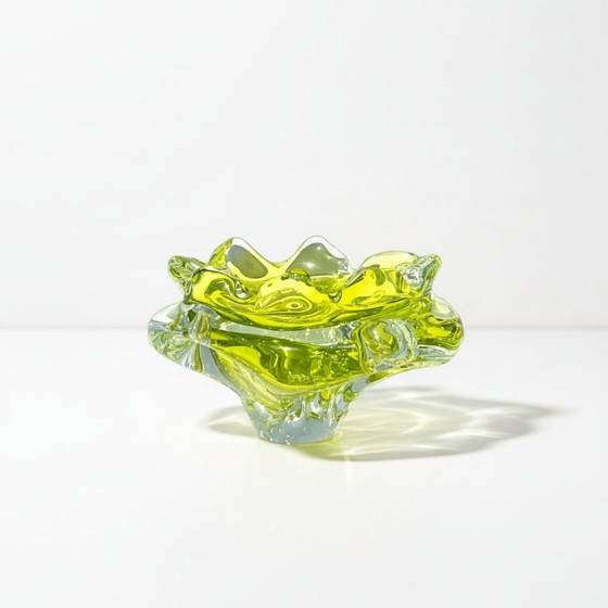 Image 1 of Vintage glazen schaal van Josef Hospodka - Chribska - Chartreuse