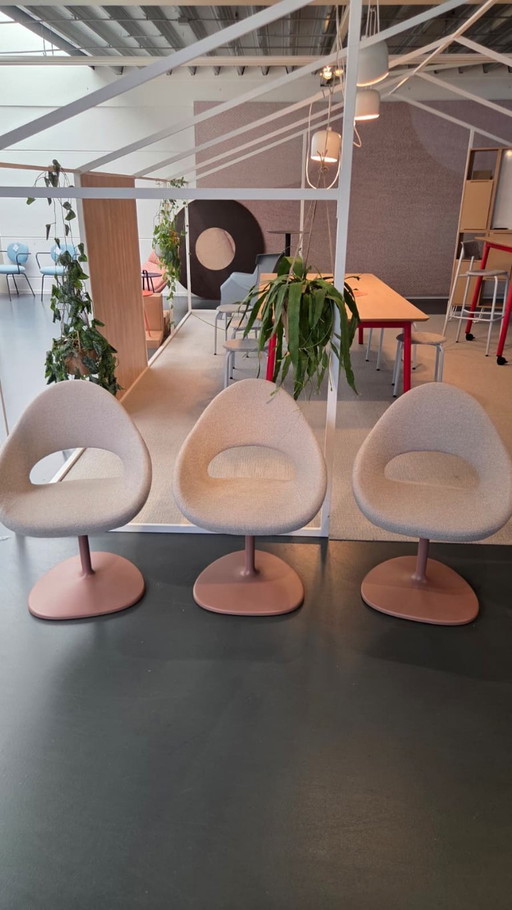 3x Artifort Shark stoel van René Holten