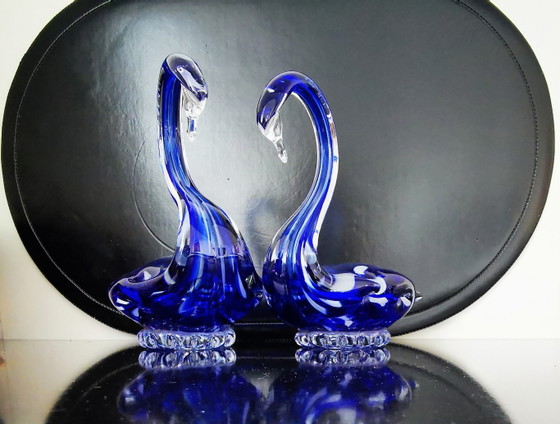 Image 1 of Pareja de cisnes, de cristal. Década de 1980.