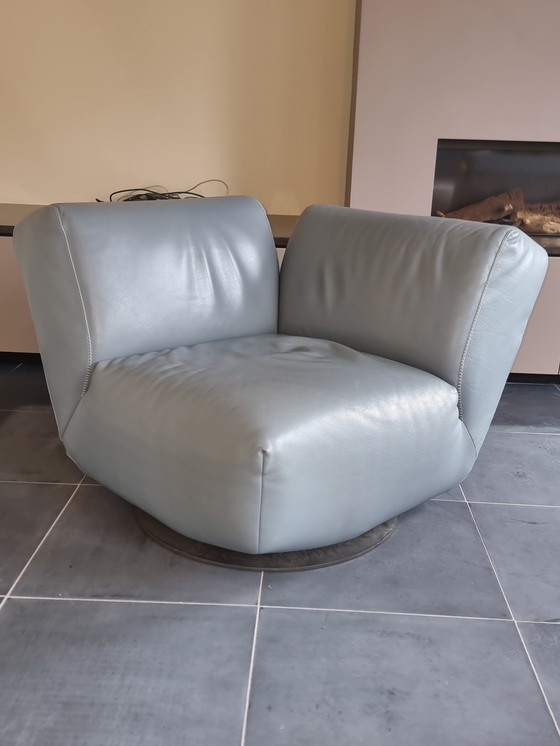 Image 1 of Sofá esquinero Leolux Rising Dune y silla