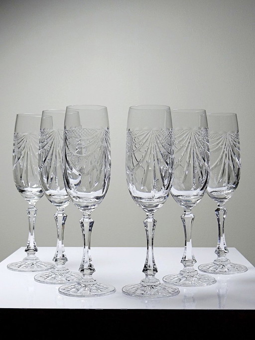 Set von 6 Champagnergläsern aus handgeschliffenem Lothringer Kristall