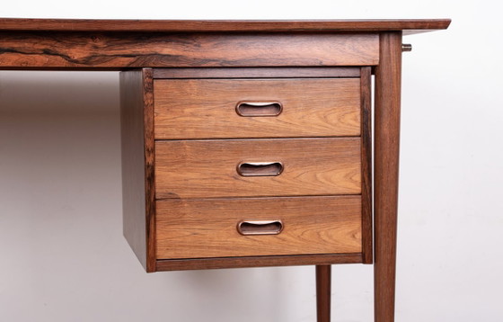 Image 1 of Scrivania allungabile danese in palissandro e ottone, modello OS 51, disegnata da Arne Vodder per Sibast nel 1960.
