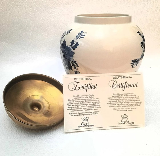 Image 1 of (W008) Delft Blue tobacco jar Royal Goedewaagen – Van Nelle “Rising Hope”