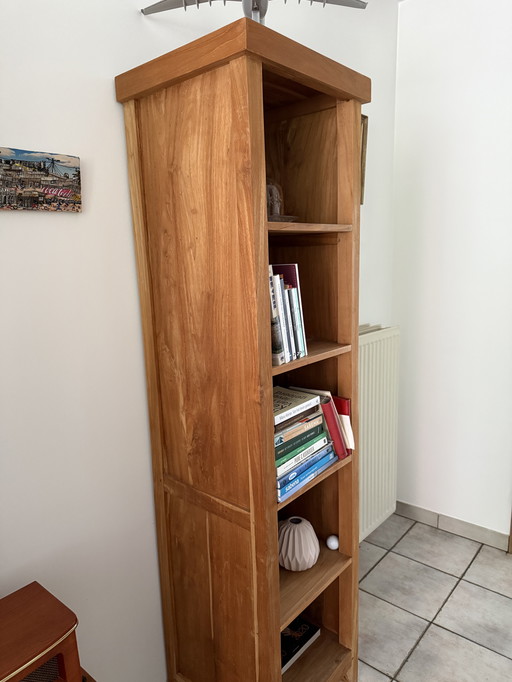 Bookcase in teak