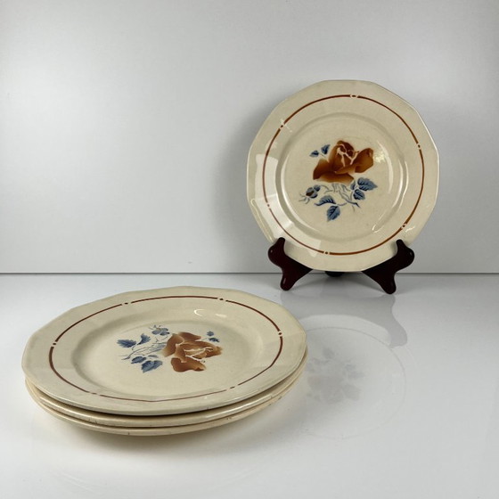 Image 1 of Set of 4 Sarreguemines dessert plates with floral motif, first half of the 20th century