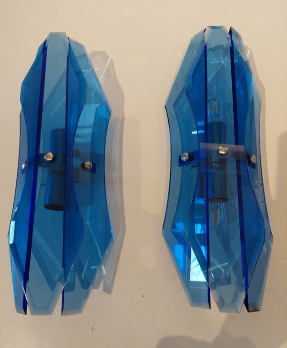 Image 1 of Set van 2 blauwe glazen wandlampen in Italiaanse mid-century stijl van Veca