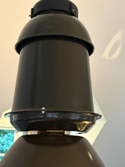2 industrial pendant lamps