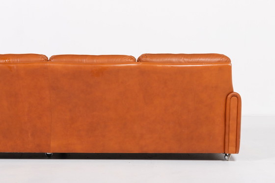 Image 1 of 1960's Vintage Danish Modern Canapé en cuir cognac