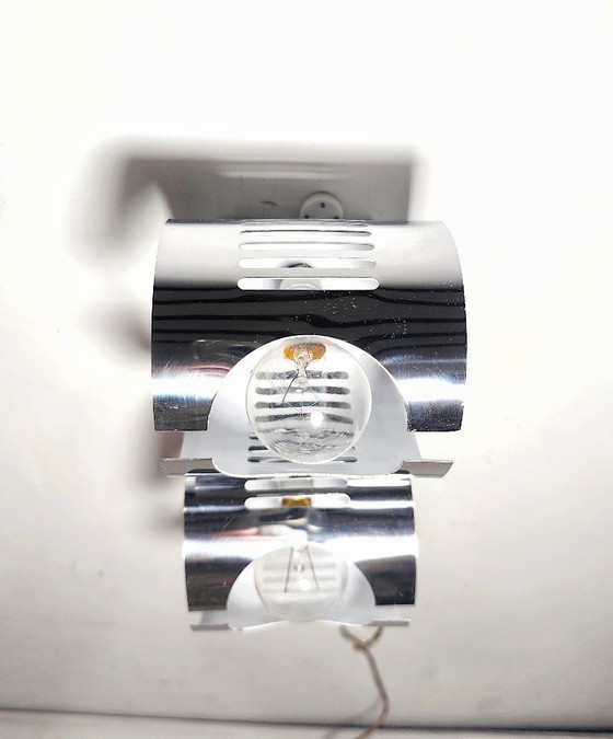 Image 1 of Metalen wandlamp. Spanje, jaren 1970.