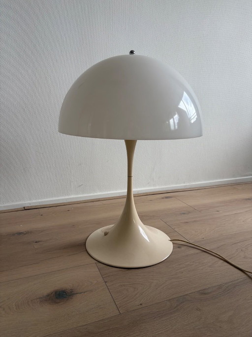 Louis Poulsen Table Lamp – tafellampen, Metal, Plastic (photo 2 of 5)