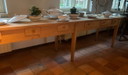 Eettafel met 14 laden, herkomst Frankrijk circa 1920