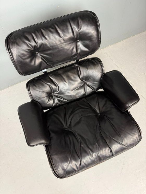 Image 1 of Poltrona Eames Lounge completamente nera di Herman Miller, anni '70