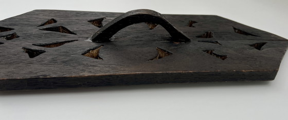 Image 1 of Relieve mural etnográfico tallado a mano, madera oscura, totalmente calado.