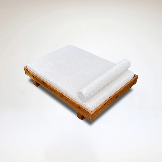 Image 1 of Modernist pine and bouclé daybed by Ate van Apeldoorn for Houtwerk Hattem 1970s