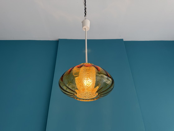Image 1 of Vintage hanglamp uit het midden van de 20e eeuw / ruimtevaarttijdperk - amberkleurig, jaren 60/70