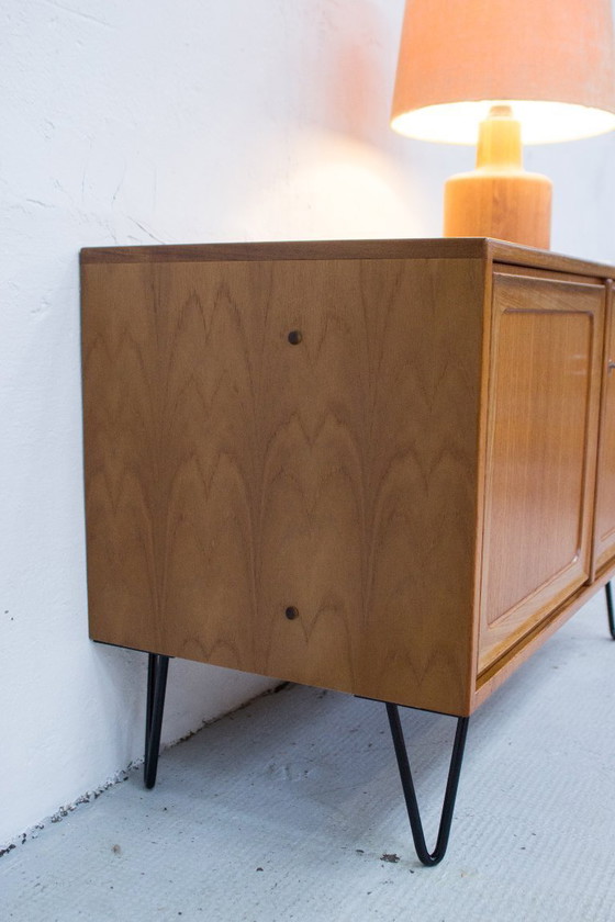 Image 1 of Vintage teakhouten ladekast