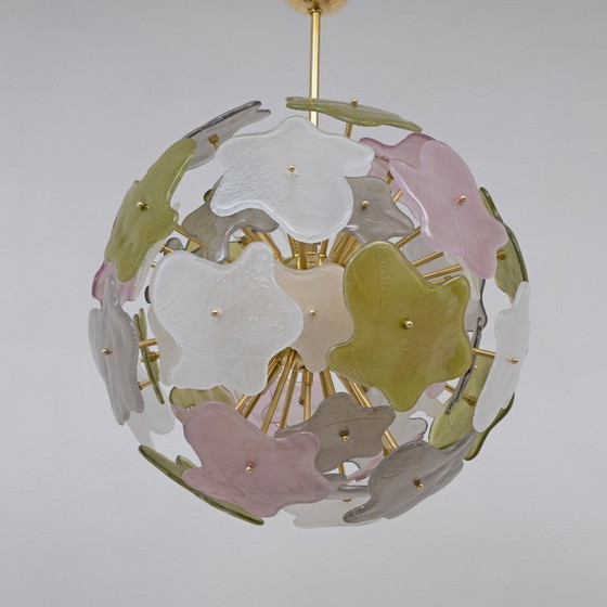 Image 1 of Italienischer Sputnik-Kronleuchter aus Muranoglas in Pastellfarben und poliertem Messing