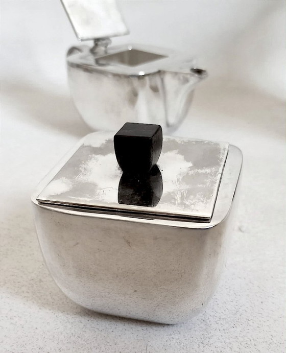 Image 1 of Servizio da tè Art Déco in tre pezzi, in argento e palissandro.