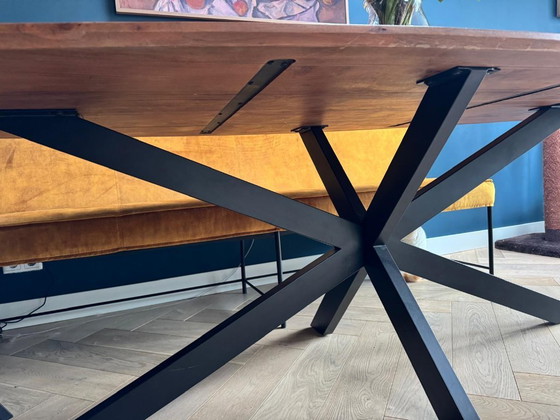 Image 1 of Table à manger ovale danoise