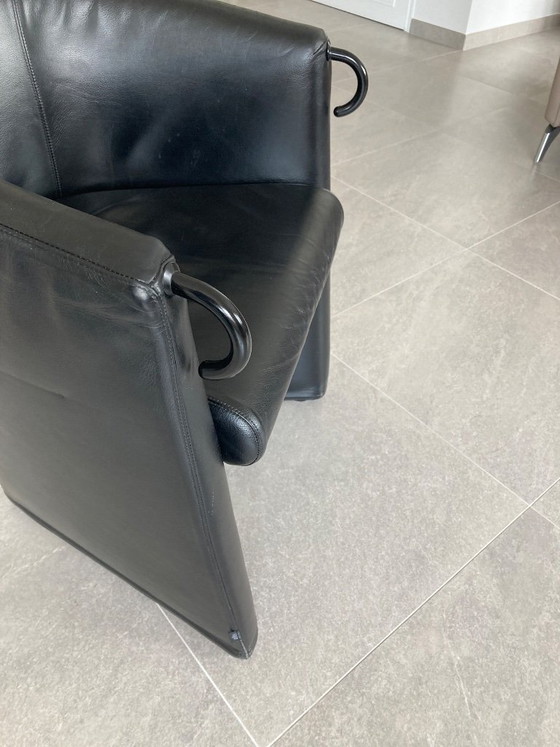 Image 1 of 4x Arflex leather chairs/clubs