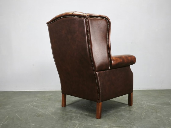 Poltrona Chesterfield contemporanea in pelle con schienale alto, realizzata a mano, anni 2010. – Poltrone (photo 14 of 17)