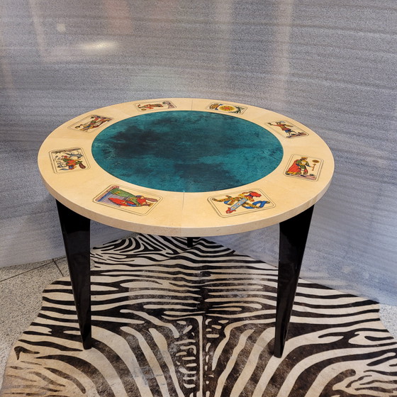 Image 1 of Conjunto Mesa Y Sillas “Gable” De Juego, Aldo Tura, Nogal Y Piel De Cabra (Pergamino), 1950 - Italia