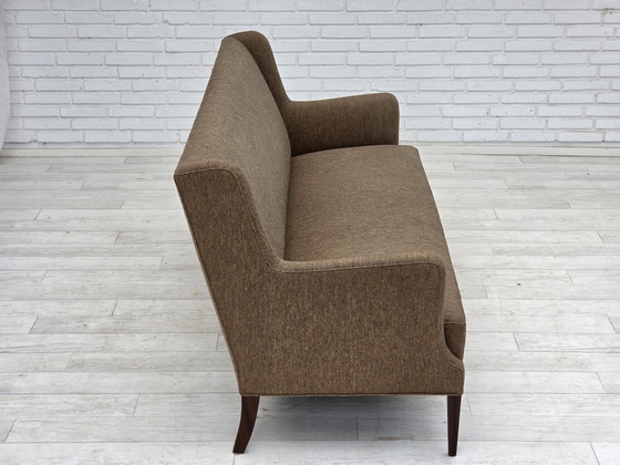 Image 1 of Canapé danois 3 places des années 1960, meuble en laine, bois de teck