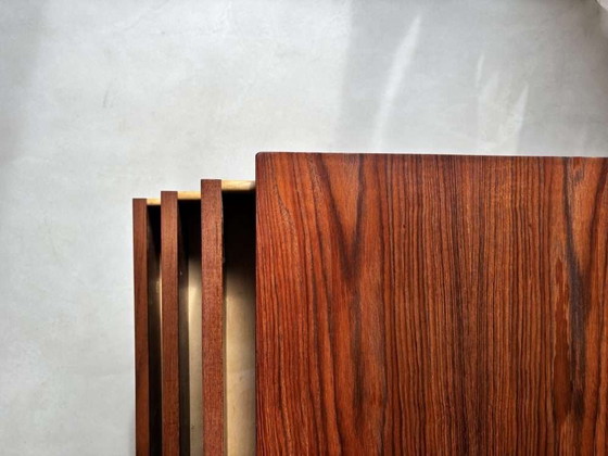 Image 1 of Cassettone in teak anni '60 completamente ristrutturato e dal design vintage