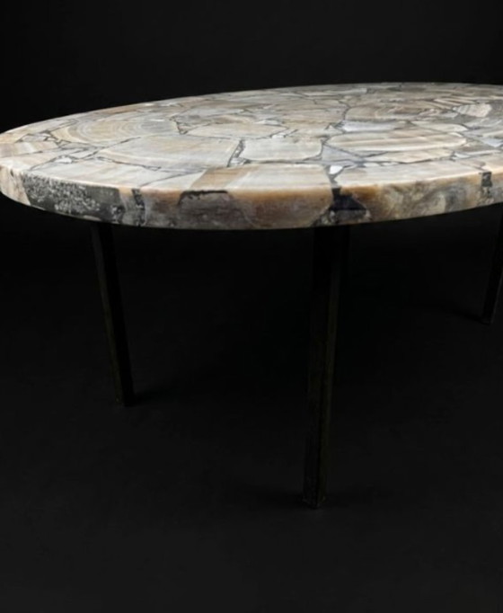 Mesa de diseño Chale para adolescentes, marquetería de ónix, circa 1970. – Ado Chale, Mesas de centro, Metal (photo 5 of 5)