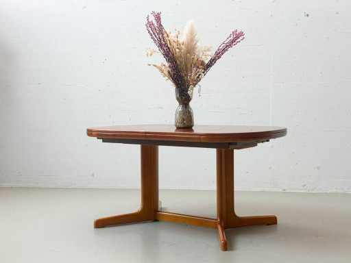 Eleganter Lübke Ausziehtisch aus Kirschholz – zeitloses Design und hochwertige Verarbeitung