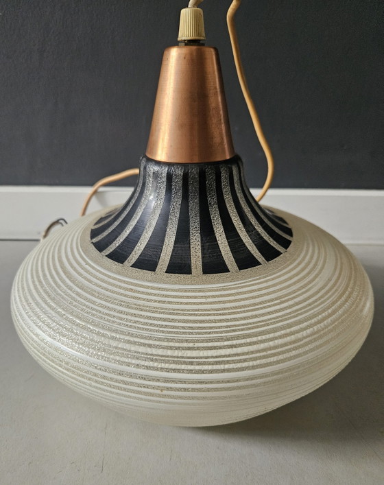 Image 1 of Skandinavische Glaspendelleuchte, Mid-Century Modern der 1960er Jahre