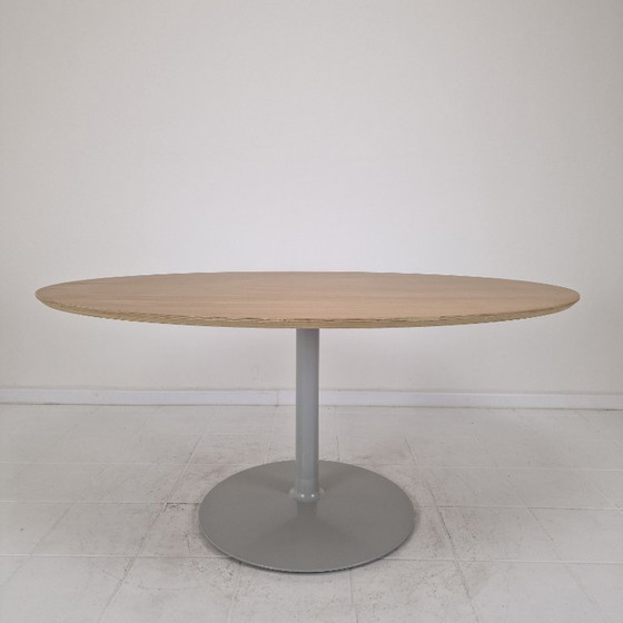 Image 1 of Large Oval Dining Table in Oak by Pierre Paulin for Artifort, 2018