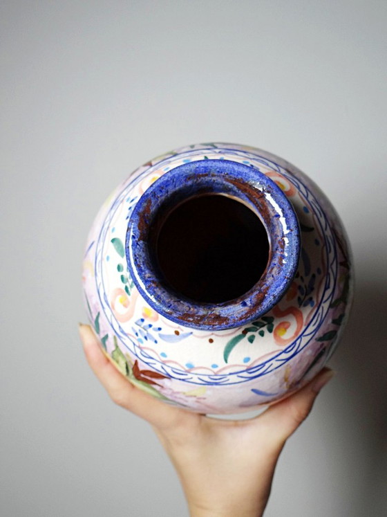 Vaso vintage portoghese in terracotta smaltata con decorazione floreale dipinta a mano. – Vasi, Ceramic (photo 12 of 13)