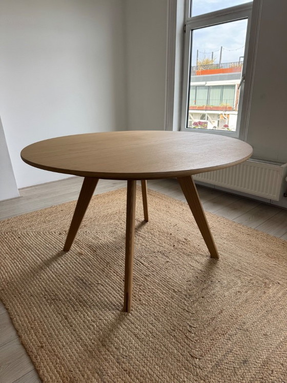 Bolia Soft Mood Esstisch Ø122 cm + Ausziehplatte – weiß pigmentierte Eiche – Esstische, Holz (photo 3 of 7)