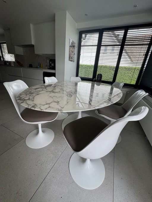 Knoll Tafel en Stoelen met Certificaat