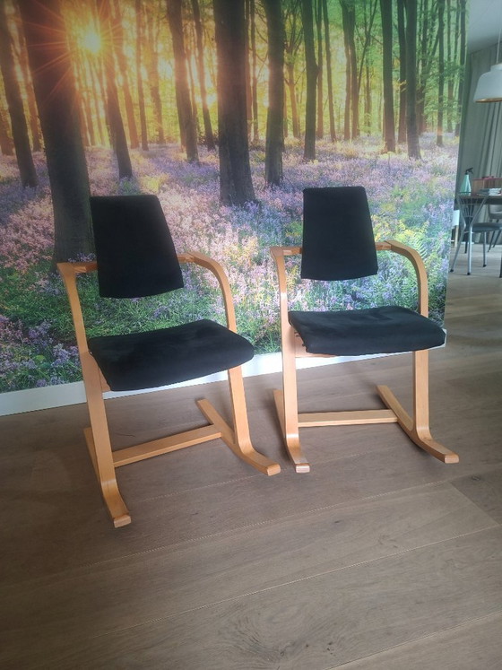 Image 1 of Set di 2 sedie ergonomiche a slitta Stokke Actulum 102 – design scandinavo