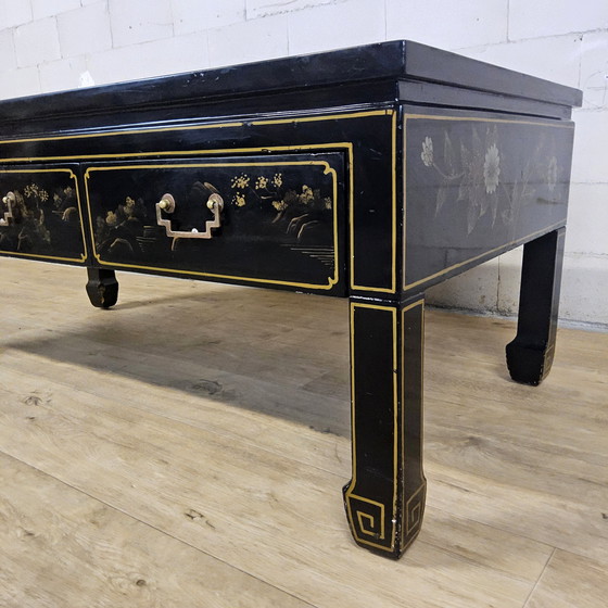 Image 1 of Tavolino da caffè cinese d'epoca / Tavolino da caffè orientale (mobili laccati) Chinoiserie / scena tradizionale