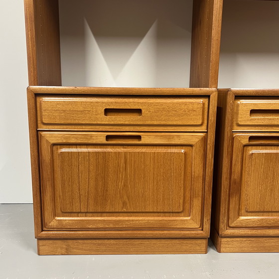 Image 1 of Meuble mural vintage •Dyrlund•